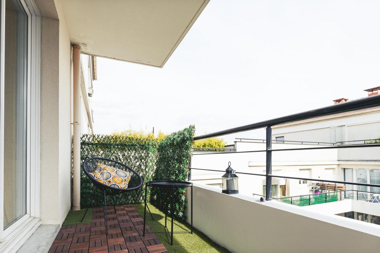 ANJA - Top Hôte Paris - 6 Personnes Balcon Parking Saint-Denis-en-Margeride Exterior foto